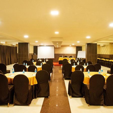Bangalore Gate Hotel & Conferences Extérieur photo