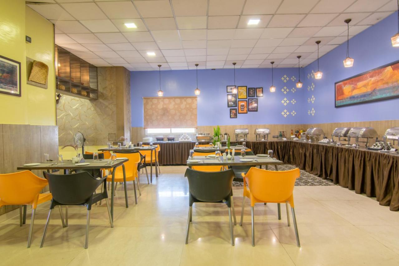 Bangalore Gate Hotel & Conferences Extérieur photo