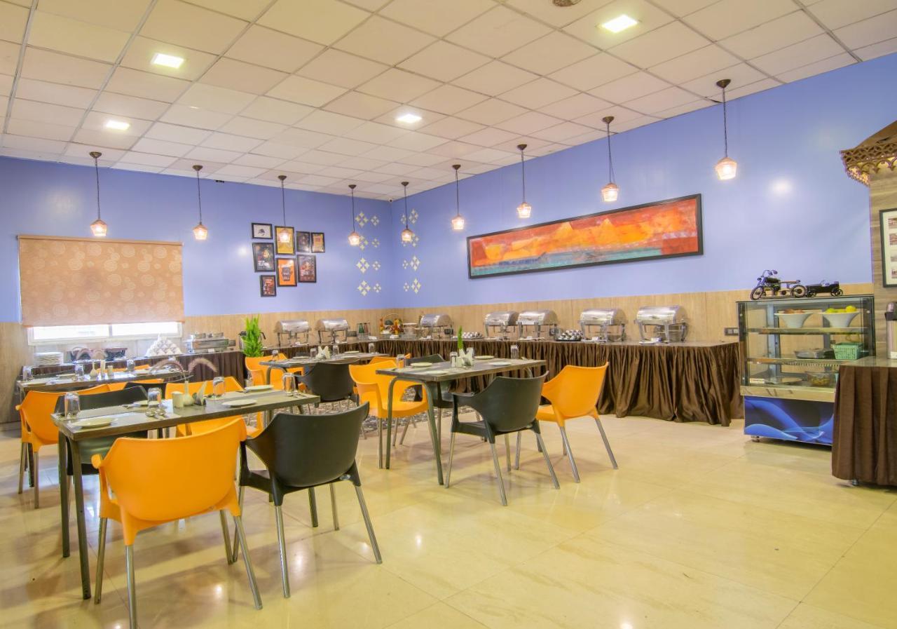 Bangalore Gate Hotel & Conferences Extérieur photo