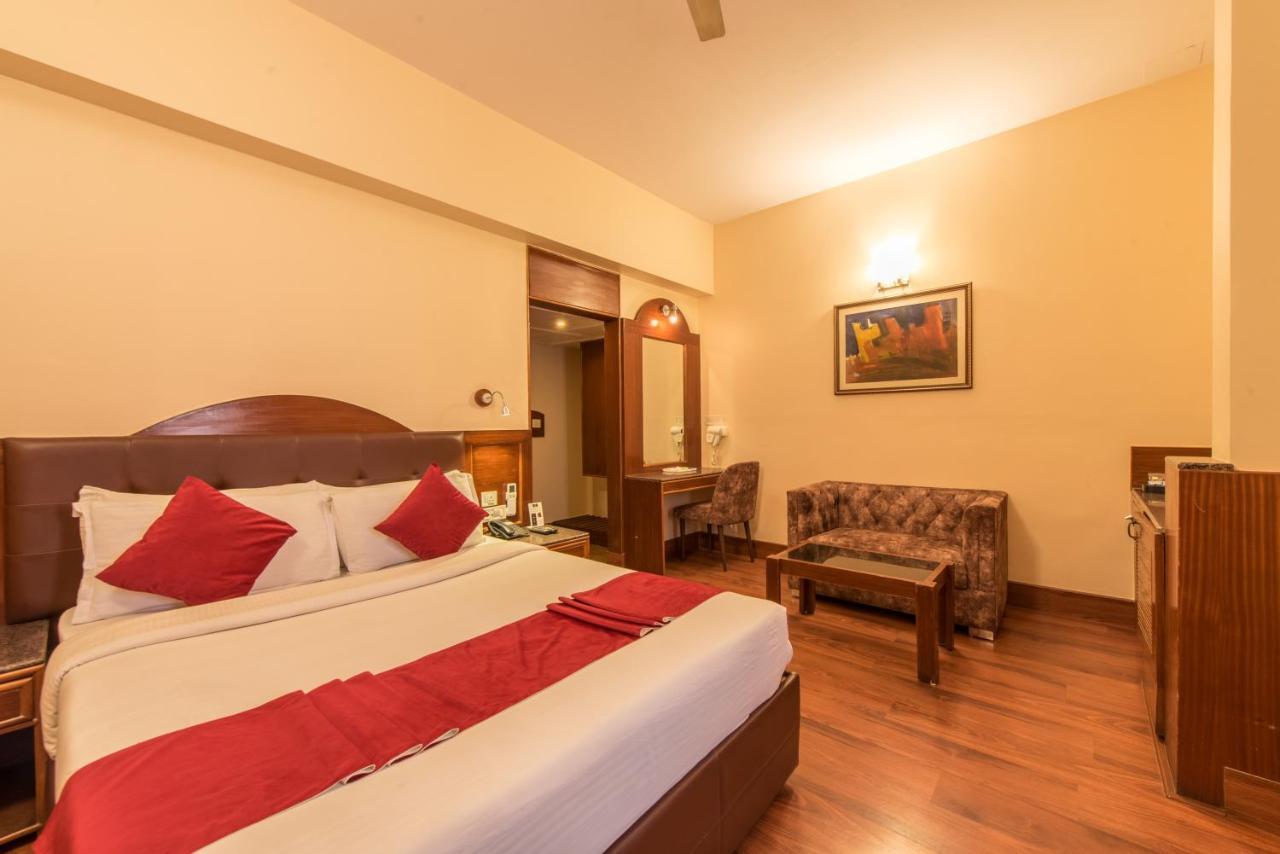 Bangalore Gate Hotel & Conferences Extérieur photo