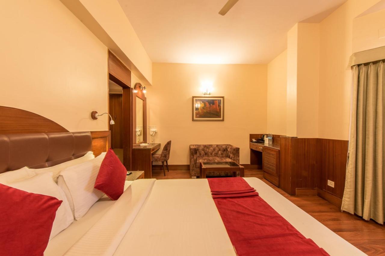 Bangalore Gate Hotel & Conferences Extérieur photo